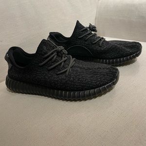 Black Men’s Yeezys